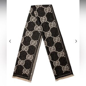 GUCCI Reversible Wool Jacquard Scarf